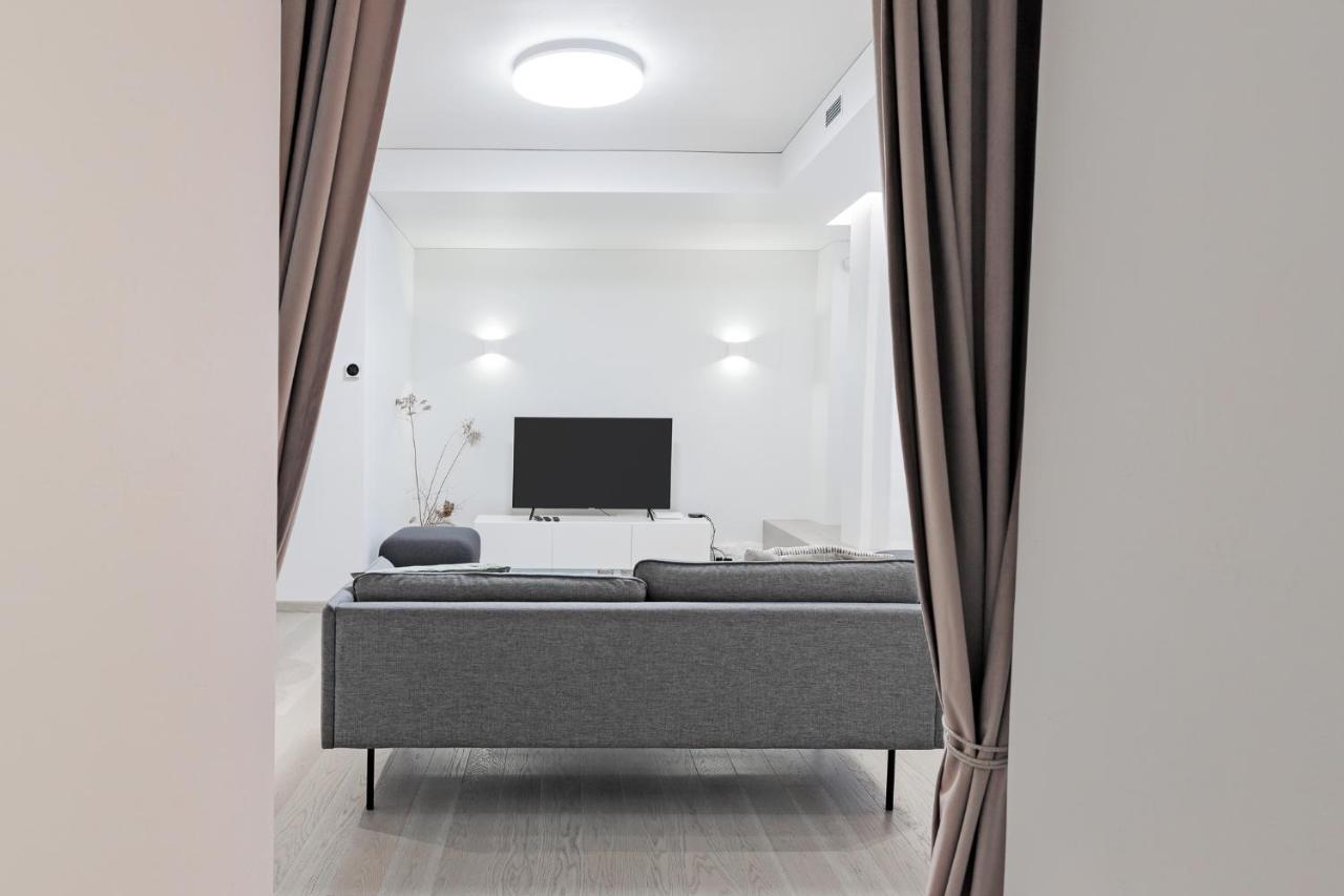 Buddha Luxury Apartment Kaunas City Centre Esterno foto